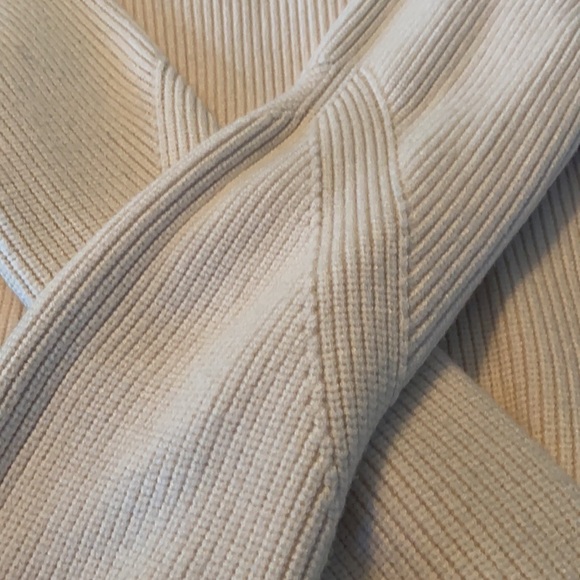 ZARA sweater - Picture 3 of 3